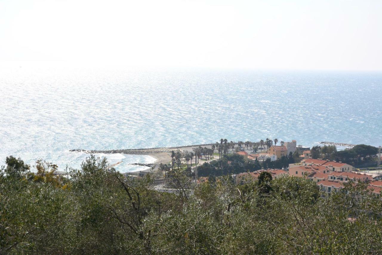 La Torretta Villa Imperia Buitenkant foto